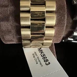 MICHAEL Michael Kors | Accessories | Michael Kors Runway  display picture 3